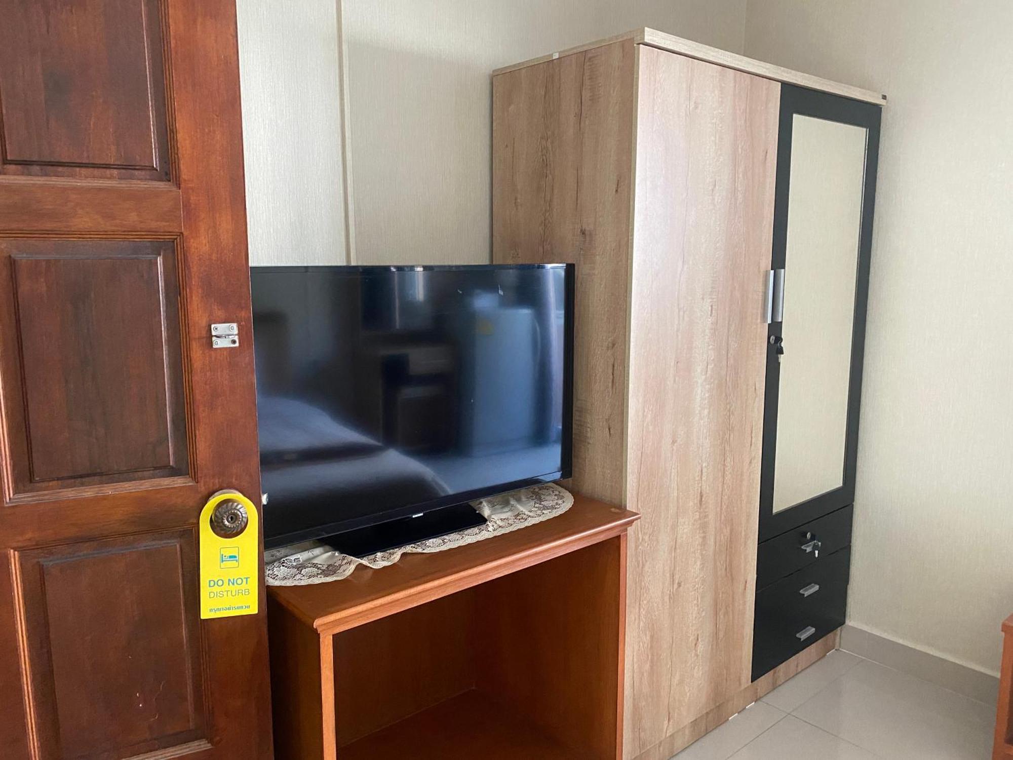 Hug Me Guesthouse Pattaya Εξωτερικό φωτογραφία